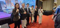 點選照片右側觀看下一張