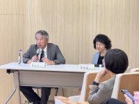 點選照片右側觀看下一張